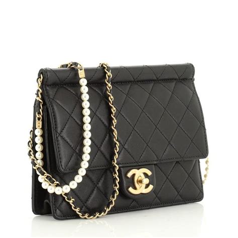 chanel chic pearl flap